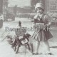 Dekorszalvéta - Girl with X-mas Gift