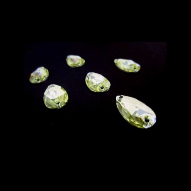 Varrható ékkő 2x1 cm 6 db/cs