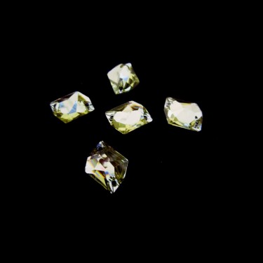 Varrható ékkő 1.5x1 cm 5 db/cs