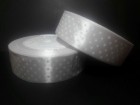 Pöttyös szatén szalag, Fehér 40 mm / 20 m