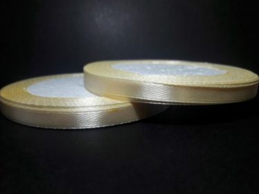 Szatén szalag, Vanília 6 mm / 23 m